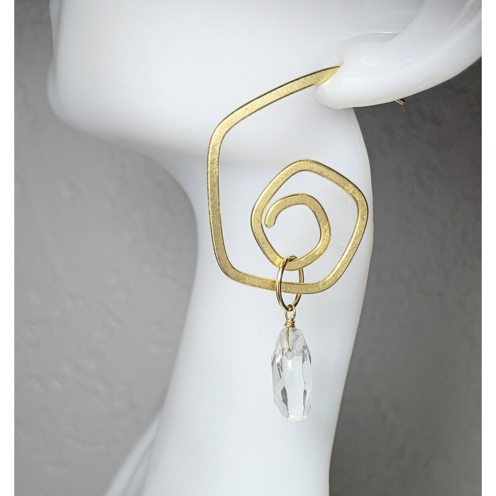 Faceted Quartz Crystal Hammered Satin Gold tone Earrings Artisan  Abstract